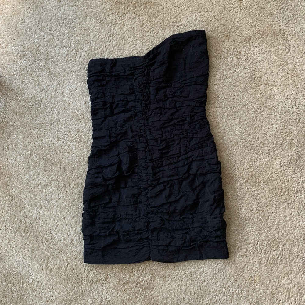 black strapless dress